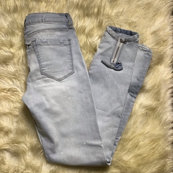 Chelsea‎ & Violet distressed zipper back skinny - Picture 10 of 10